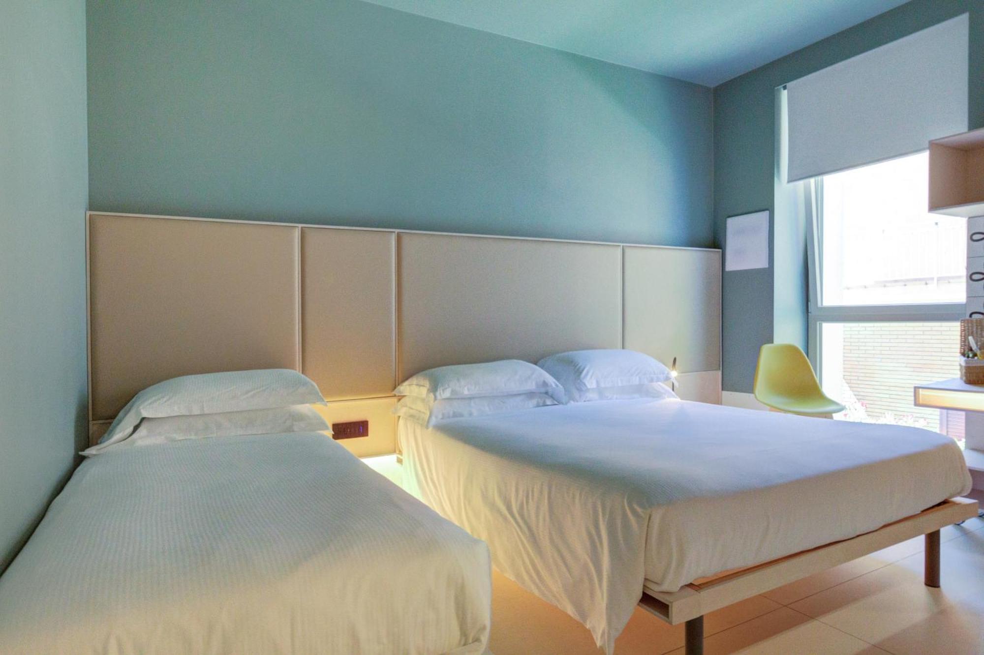 Triple Room Private Bathroom